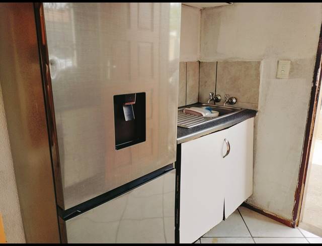 2 BEDROOM FREEHOLD FOR SALE IN DUVHA PARK